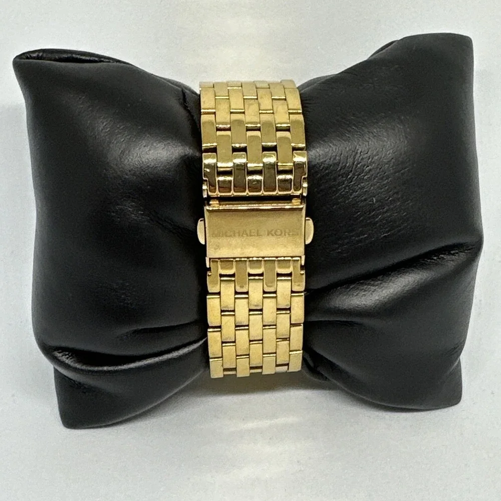 Michael Kors MK9391 Women's Gold Stainless Steel Analog Dial Quartz Watch HME544
